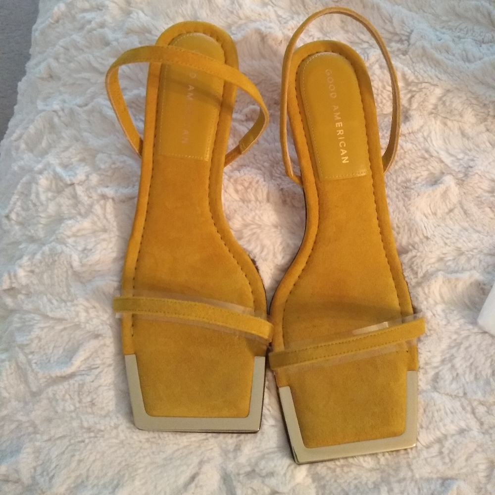 NIB Good American sandals